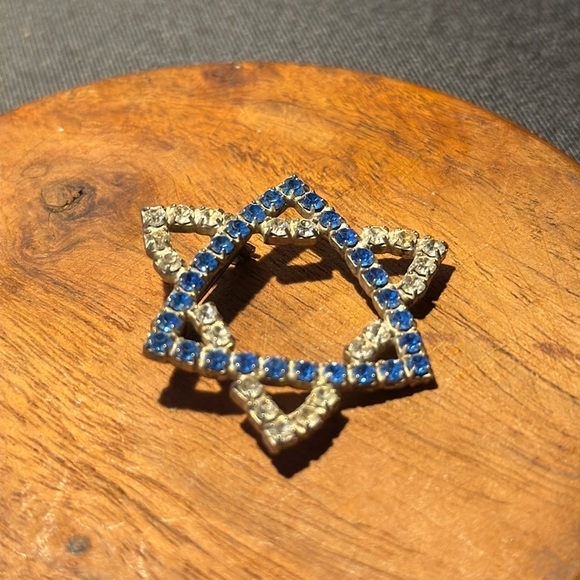 Vintage Blue Rhinestone Star of David Brooch Special Occasion - Picture 1 of 6